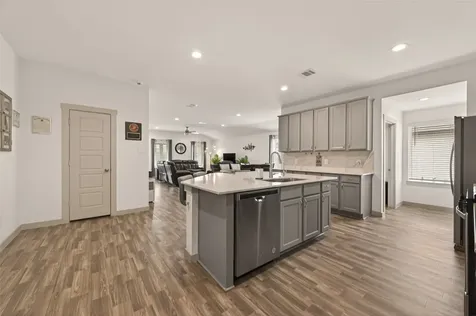 707 Silver Kettle Drive Rosharon TX 77583