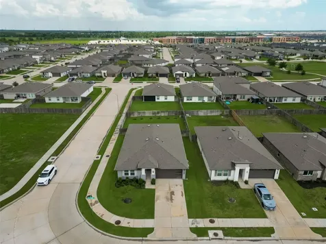 707 Silver Kettle Drive Rosharon TX 77583