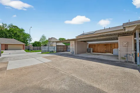 6700 Richardson Road 305 Houston TX 77069