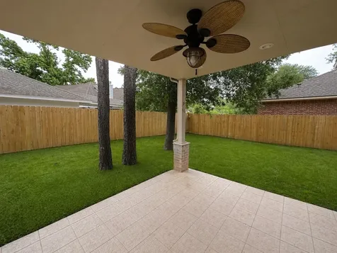 26871 Castlecliff Lane Kingwood TX 77339