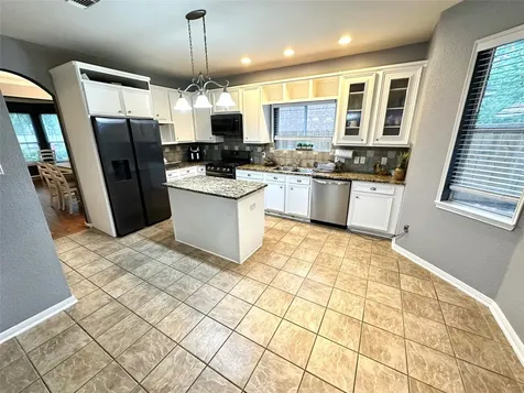 26871 Castlecliff Lane Kingwood TX 77339