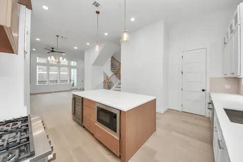 4819 Austin Street B Houston TX 77004