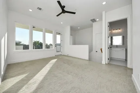 4819 Austin Street B Houston TX 77004