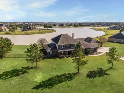 4626 Silhouette Drive Katy TX 77493