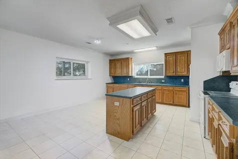 1399 County Road 611 Dayton TX 77535