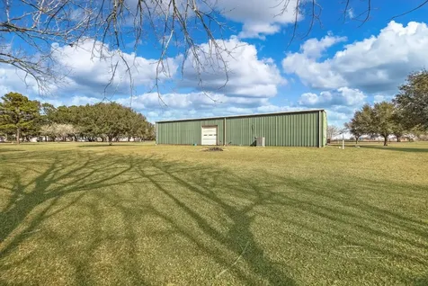 1399 County Road 611 Dayton TX 77535