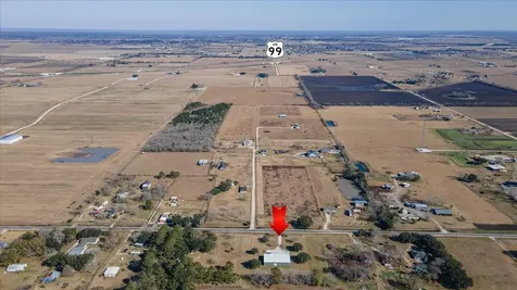 1399 County Road 611 Dayton TX 77535