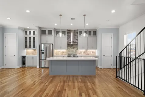 5345 Larkin Street Houston TX 77007