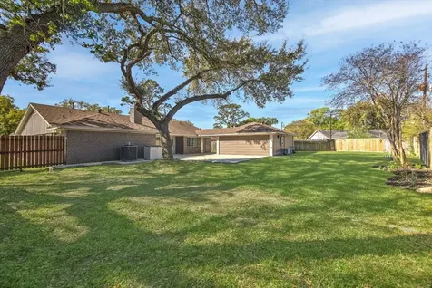 5006 Homewood Lane Baytown TX 77521