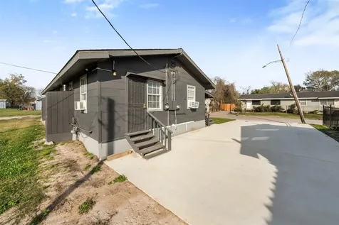 8331 Garland Street Street Houston TX 77017