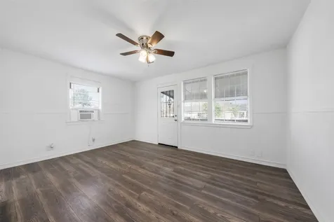 8331 Garland Street Street Houston TX 77017