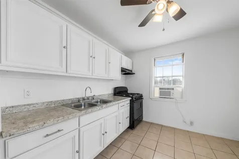 8331 Garland Street Street Houston TX 77017