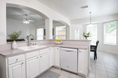 1727 Whispering Forest Drive Kingwood TX 77339