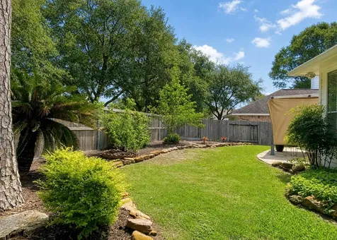 1727 Whispering Forest Drive Kingwood TX 77339