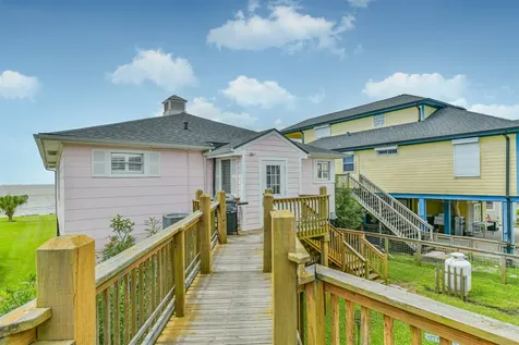 1521 John Street San Leon TX 77539