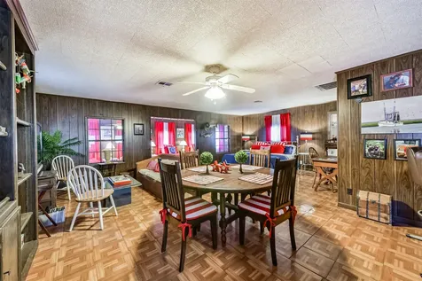 1521 John Street San Leon TX 77539