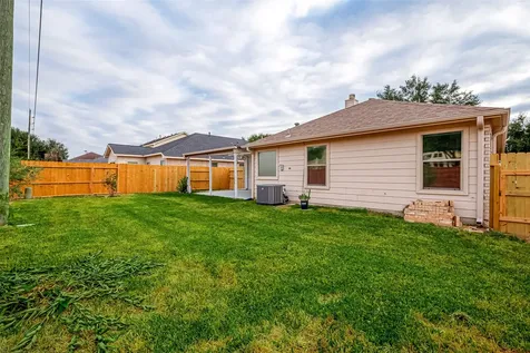 1922 S Bevington Oaks Circle Katy TX 77450