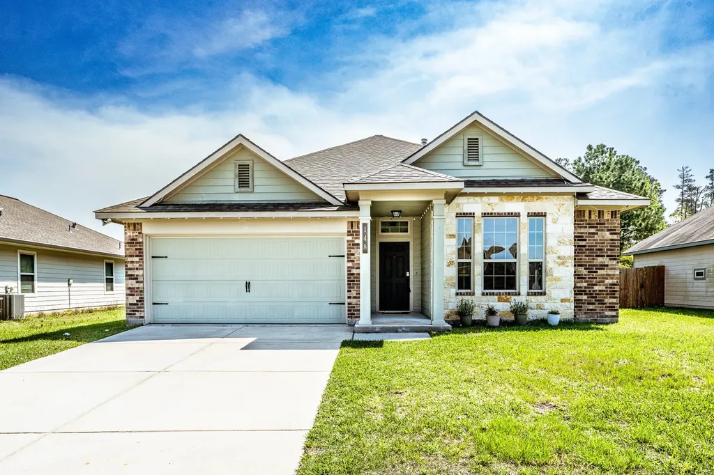 148 Emery Oak Way Huntsville TX 77320