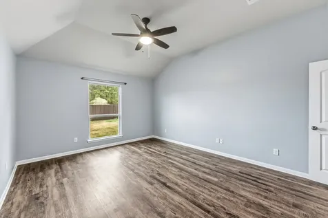 148 Emery Oak Way Huntsville TX 77320