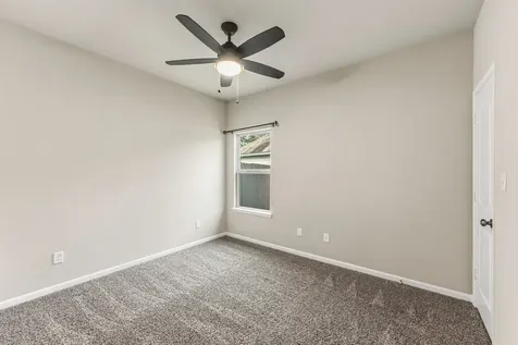 148 Emery Oak Way Huntsville TX 77320