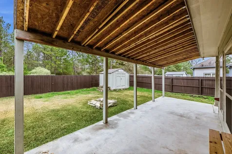 148 Emery Oak Way Huntsville TX 77320
