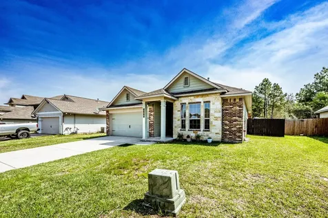 148 Emery Oak Way Huntsville TX 77320