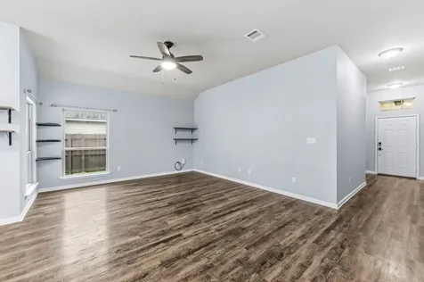 148 Emery Oak Way Huntsville TX 77320