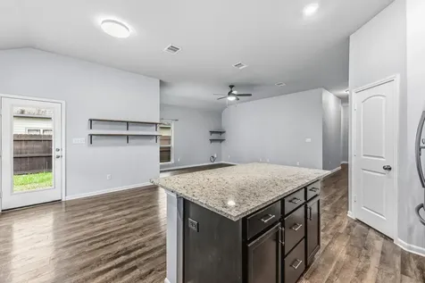148 Emery Oak Way Huntsville TX 77320
