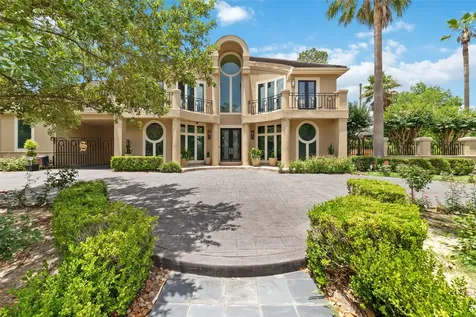 2814 Cedar Woods Place Houston TX 77068