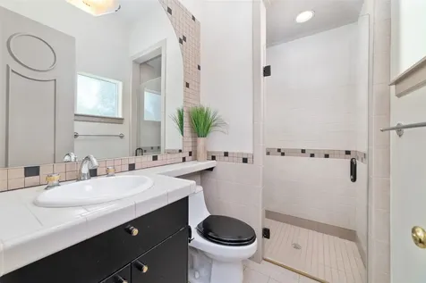 2814 Cedar Woods Place Houston TX 77068