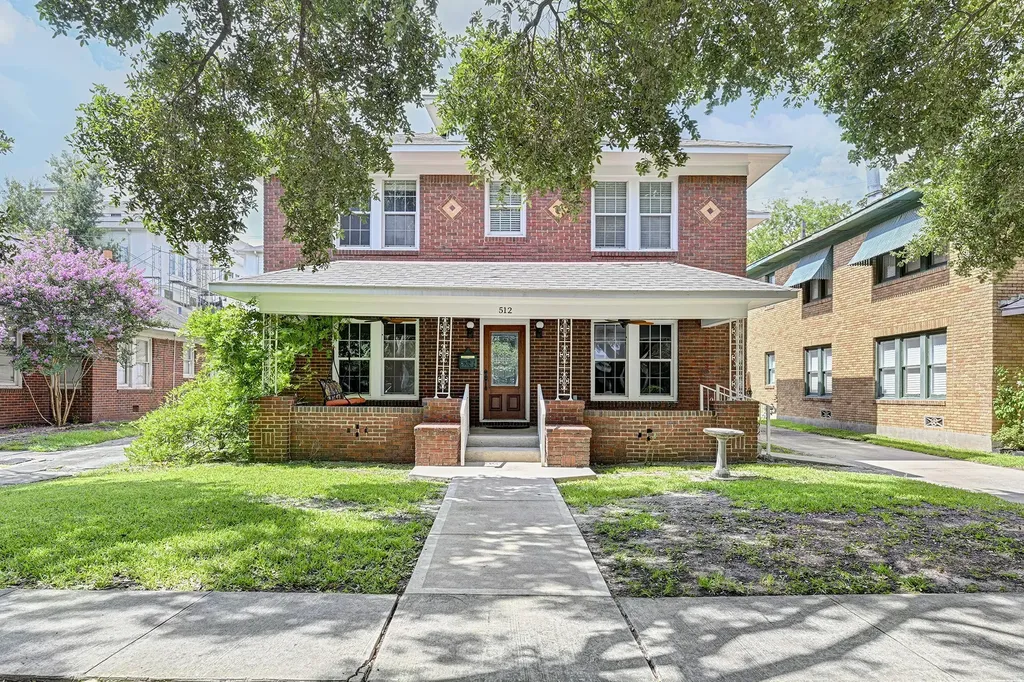 512 W Pierce Street Houston TX 77019