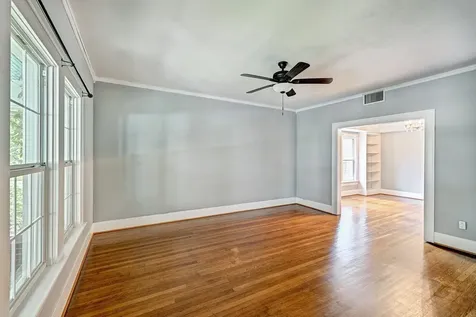512 W Pierce Street Houston TX 77019