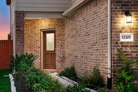 12303 Sterling Oak Drive Houston TX 77044