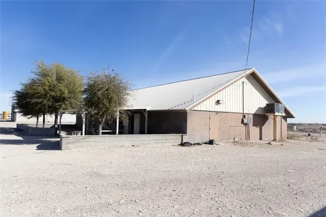 600 NE Avenue Kermit TX 79745