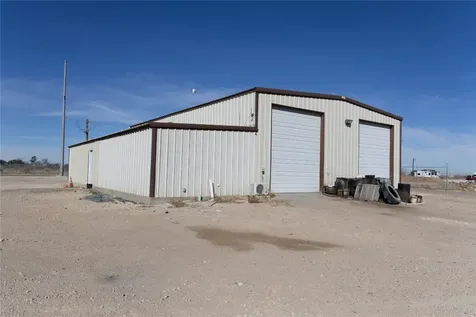 600 NE Avenue Kermit TX 79745