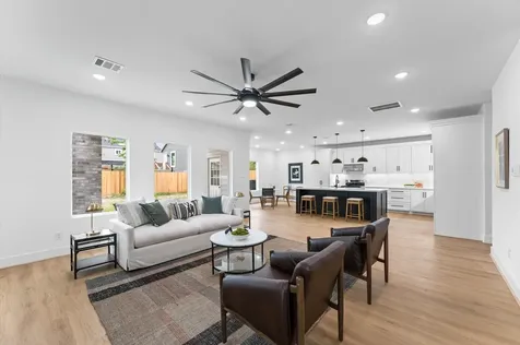 514 Melbourne Street A Houston TX 77022