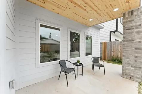 514 Melbourne Street A Houston TX 77022