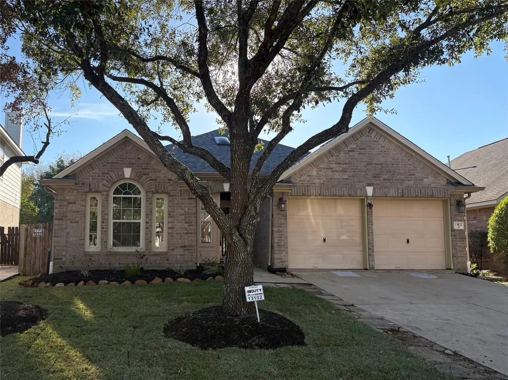 13102 Castlewind Lane Pearland TX 77584