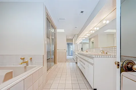 316 Litchfield Lane Houston TX 77024