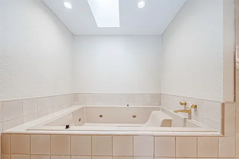 316 Litchfield Lane Houston TX 77024