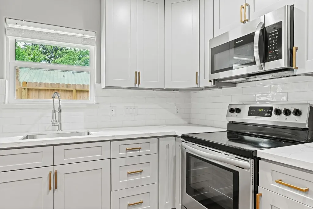 25804 Maplewood Drive Spring TX 77386