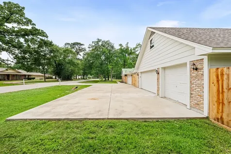 25804 Maplewood Drive Spring TX 77386