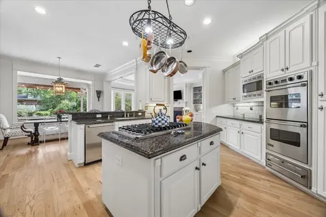 11421 Whippoorwill Road Houston TX 77024