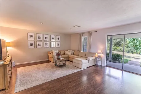 145 Camilla Circle Bellville TX 77418