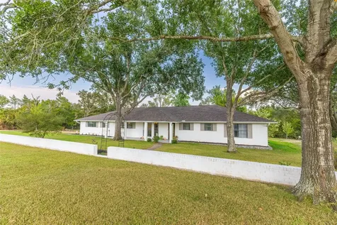 145 Camilla Circle Bellville TX 77418