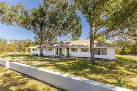 145 Camilla Circle Bellville TX 77418