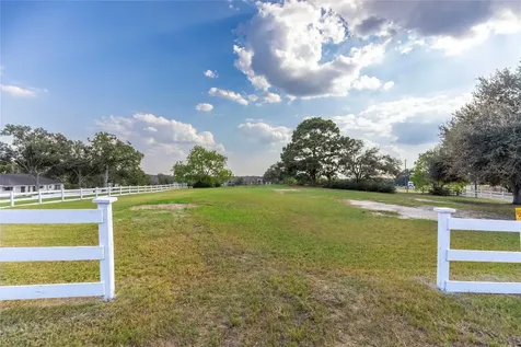 145 Camilla Circle Bellville TX 77418