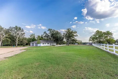 145 Camilla Circle Bellville TX 77418