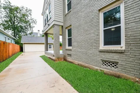 2824 Wheeler Street Houston TX 77004