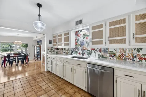 307 N 4th Street Fulton TX 78358